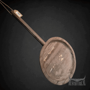 Houten schaal met handvat